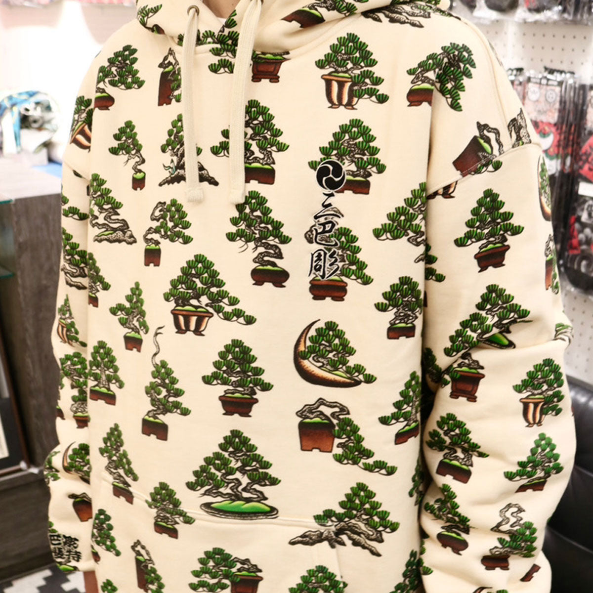 LFYT × THREE TIDES TATTOO エルエフワイティー × スリータイズタトゥー YUSUKE HAMAMOTO BONSAI HOODIE プルオーバーパーカー 【LE240502】