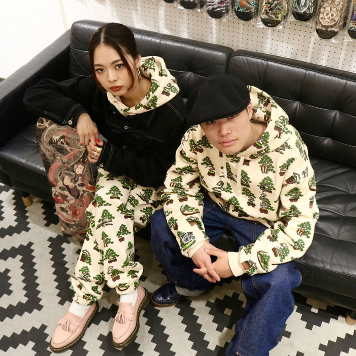 LFYT × THREE TIDES TATTOO エルエフワイティー × スリータイズタトゥー YUSUKE HAMAMOTO BONSAI SWEAT PANTS スウェットパンツ 【LE241201】