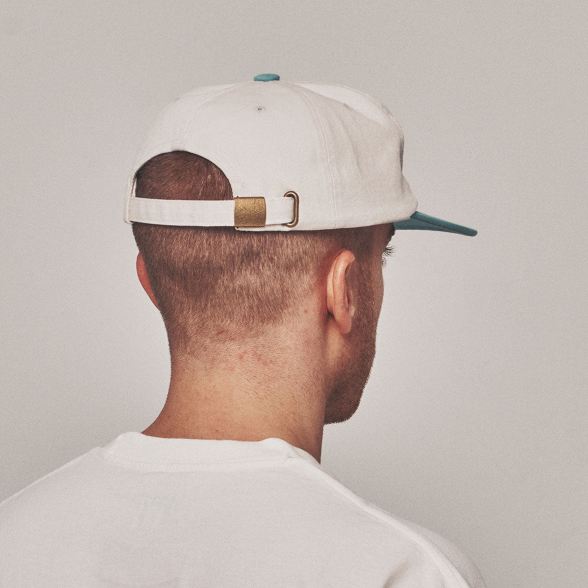 MY NAME IS PETER - 5-PANEL PETER APPLIQUE CAP BEIGE/SKY BLUE