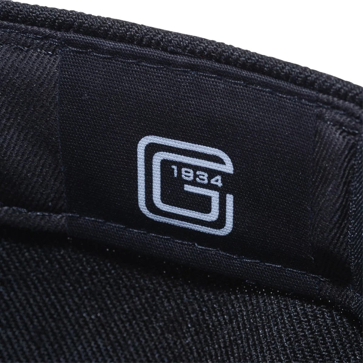 NEW ERA 読売ジャイアンツ - 59FIFTY GIANTS LOGO BLK SWHI MGLD【13694103】