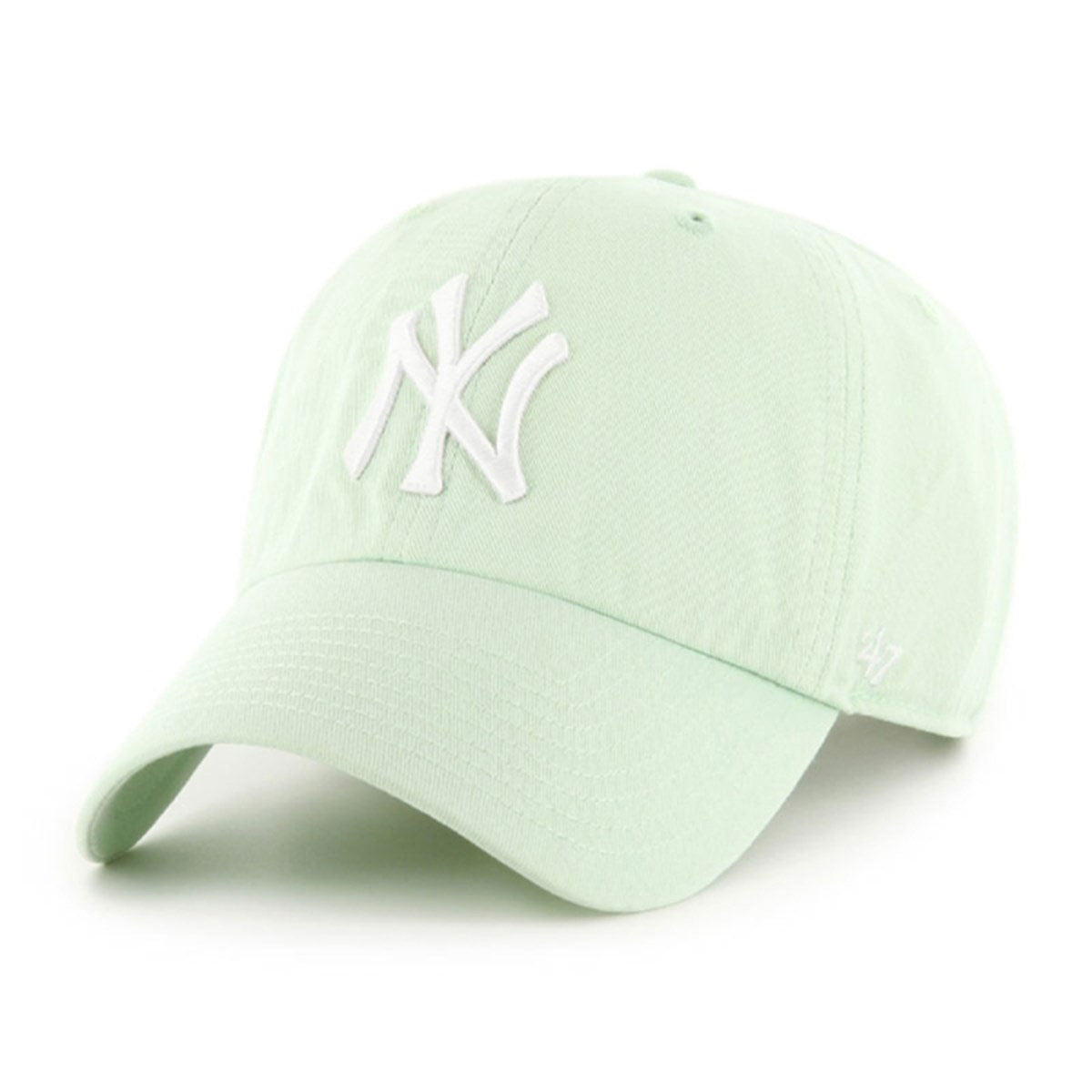 47 Brand New York Yankees Strapback Hat - Relaxed Fit, Garment Washed Cotton, Aloe Color