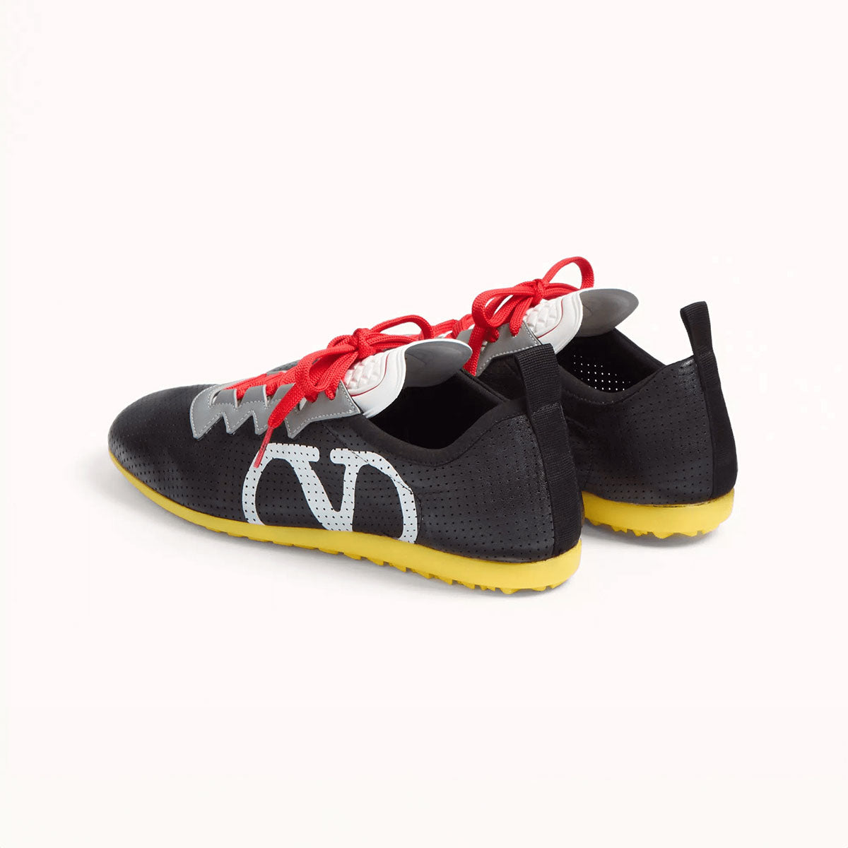 VALENTINO GARAVANI - Chromathon Perforated Nappa Sneaker "Black/Gray/Optical White"【6Y2S0J55XBM】