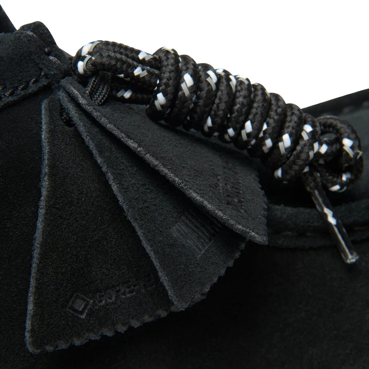 Clarks ‐ WallabeeBT GTX Black Suede 【26179256】