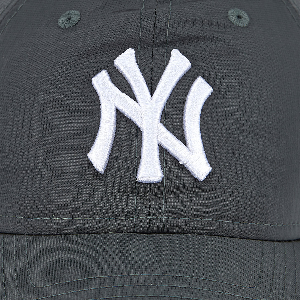 NEW ERA New York Yankees - 9FORTY METAL NYLON DUSTY GRAY【14205944】