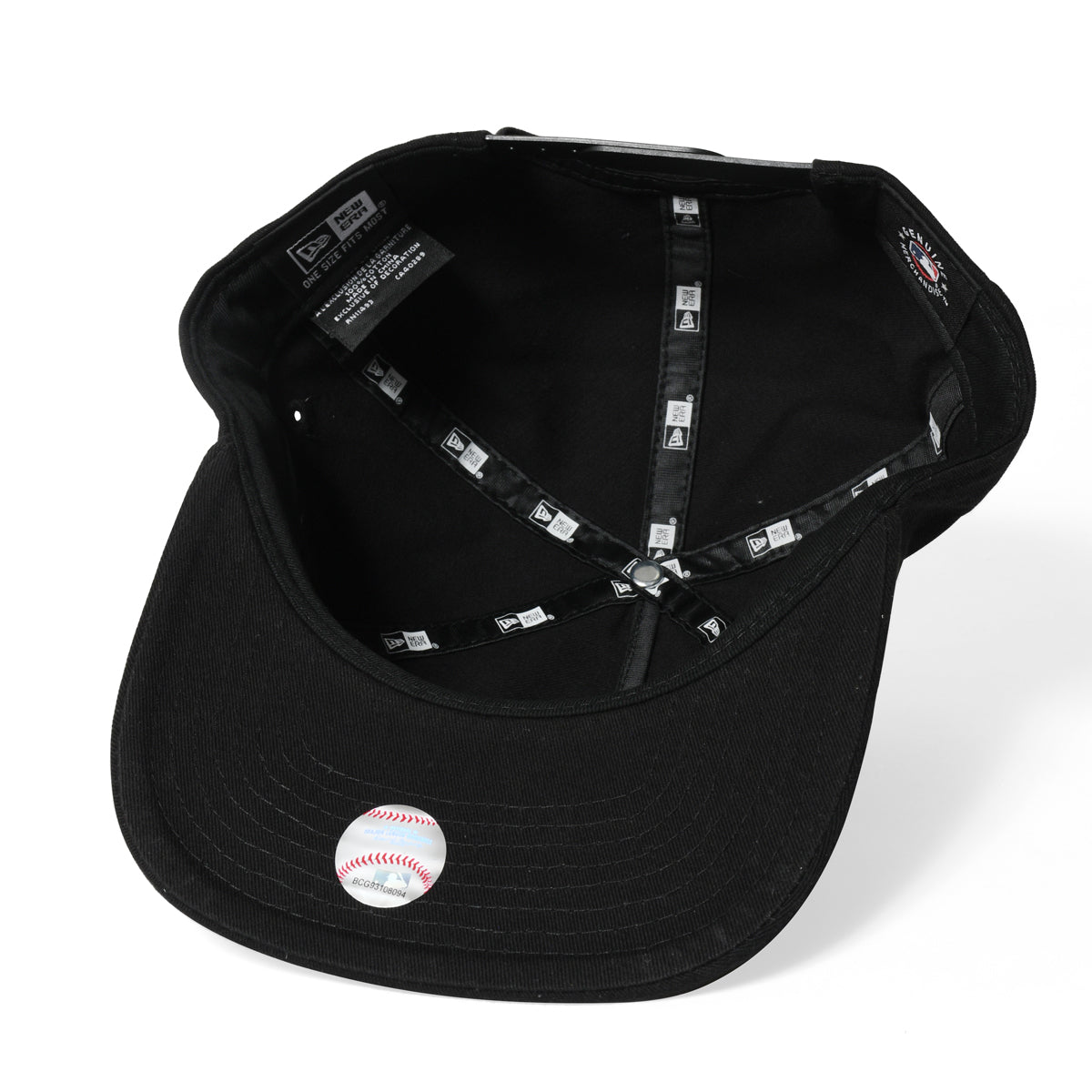NEW ERA × URBAN OUTFITTERS New York Yankees - UO GOLFER MLB 9902 NY YANKEES BLK【60221934】