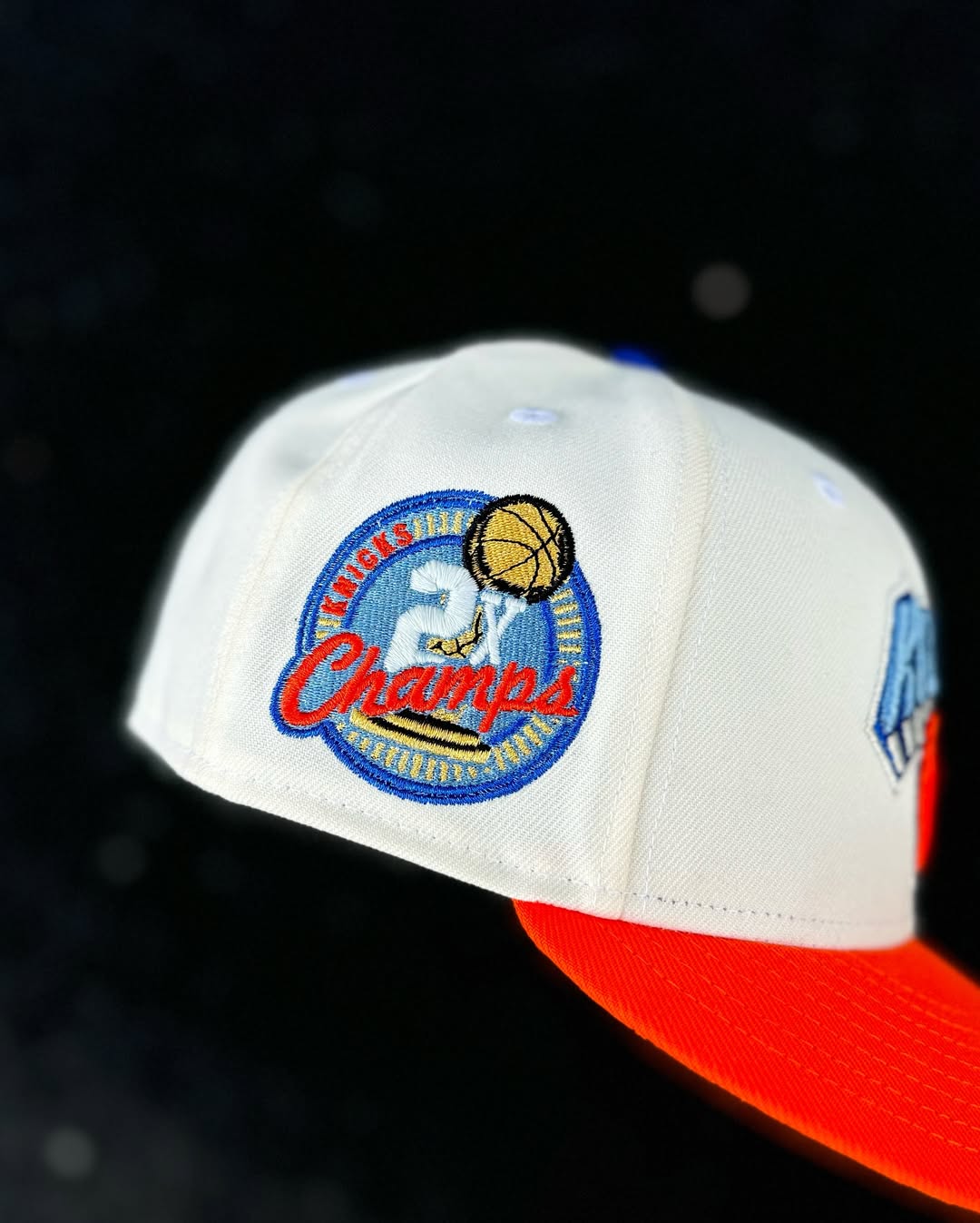 NEW ERA - New York Knicks CO 59Fifty 2x Champs Chrome White/Rush Orange