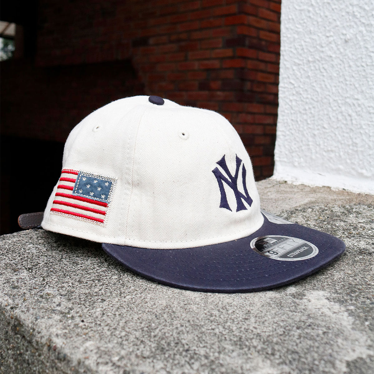 NEW ERA - New York Yankees RC 9FIFTY STRAPBACK Three Looms America Chrome White/Navy【60772893】