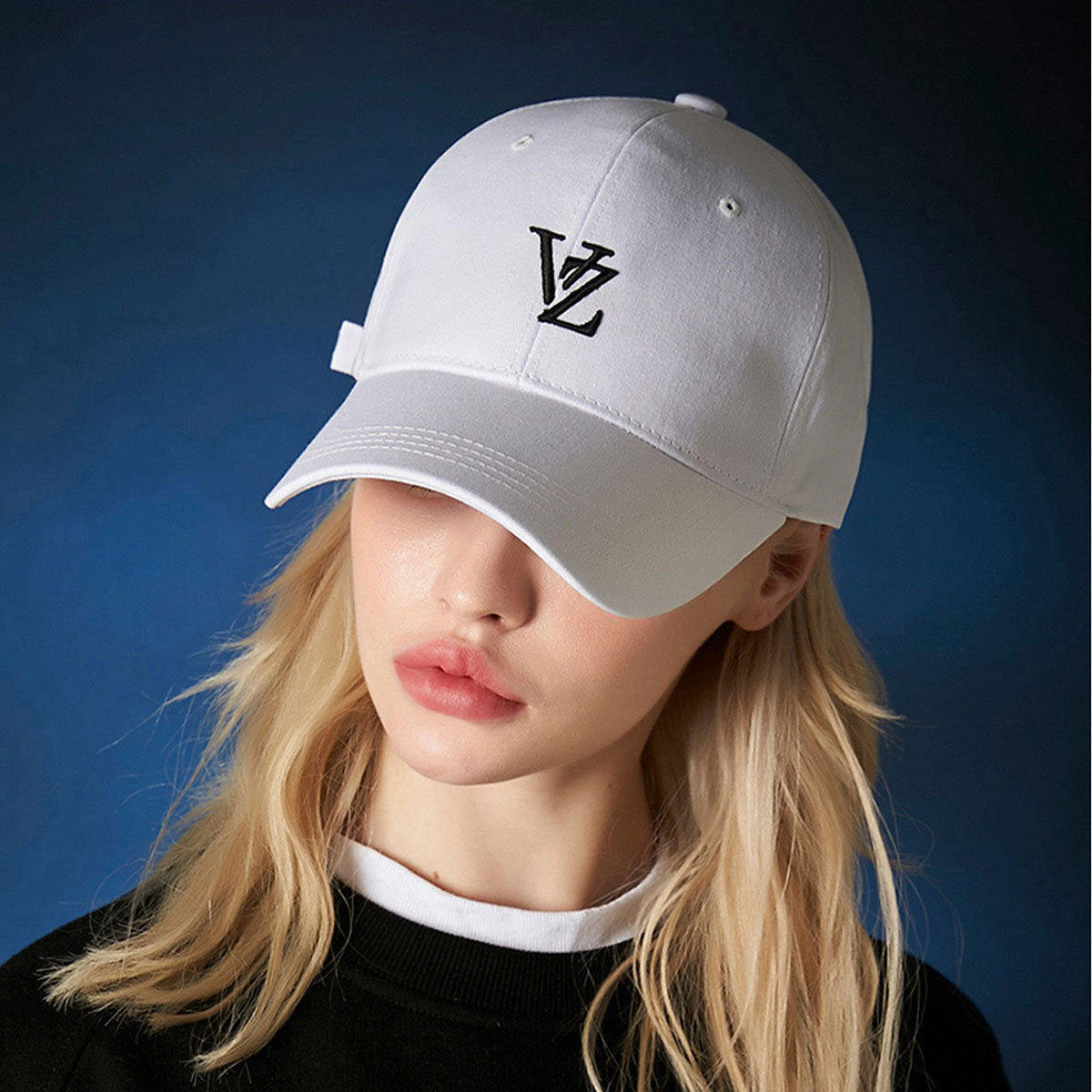 VARZAR - 3D MONOGRAM LOGO OVER FIT BALL CAP WHITE【VZR4-0002】
