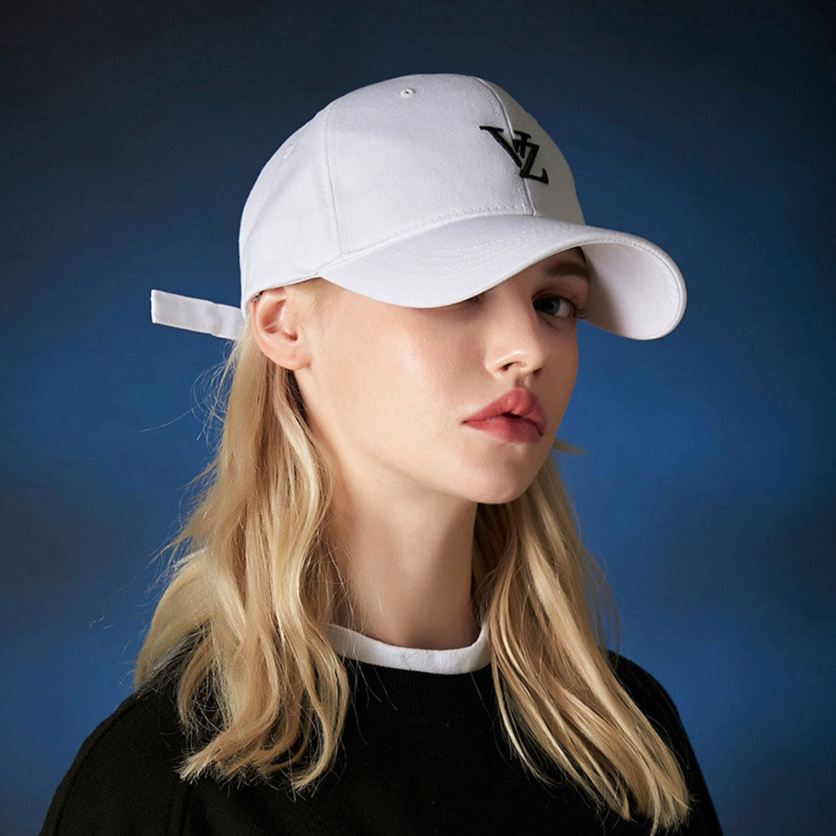 VARZAR - 3D MONOGRAM LOGO OVER FIT BALL CAP WHITE【VZR4-0002】