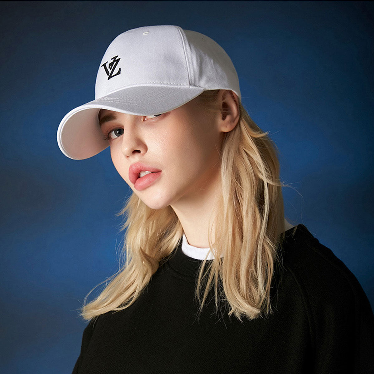 VARZAR - 3D MONOGRAM LOGO OVER FIT BALL CAP WHITE【VZR4-0002】