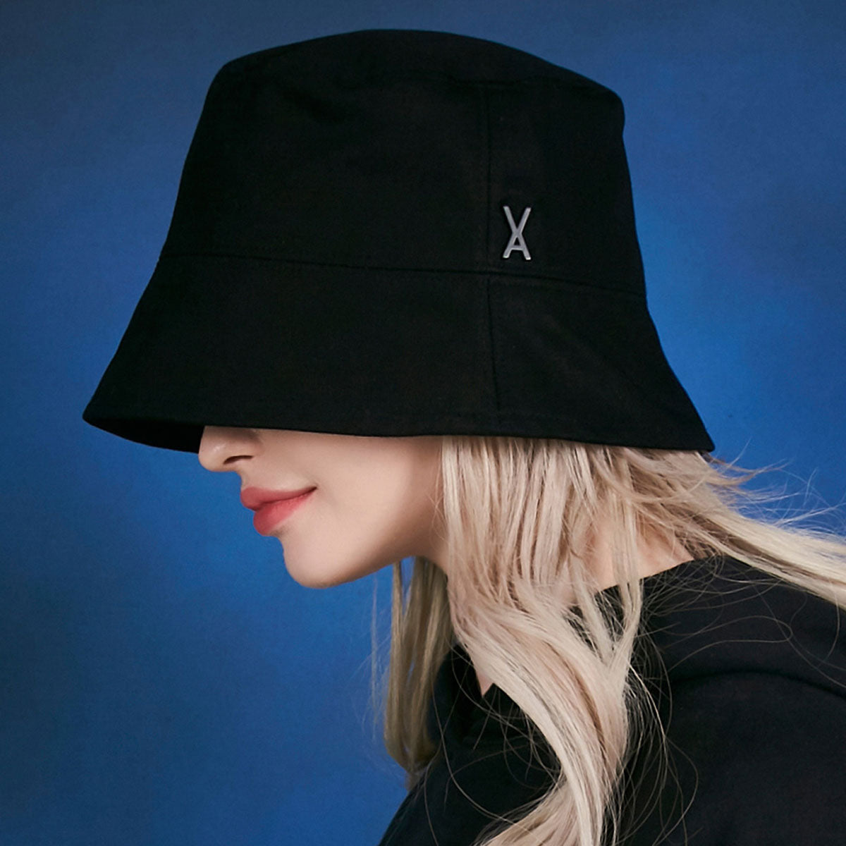 VARZAR - STUD DROP OVER FIT BUCKET HAT BLACK【VZR4-0009】