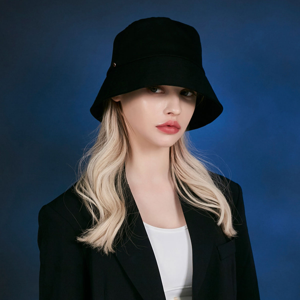 VARZAR - ROSE GOLD RIVER BUCKET HAT BLACK【VZR4-0012】