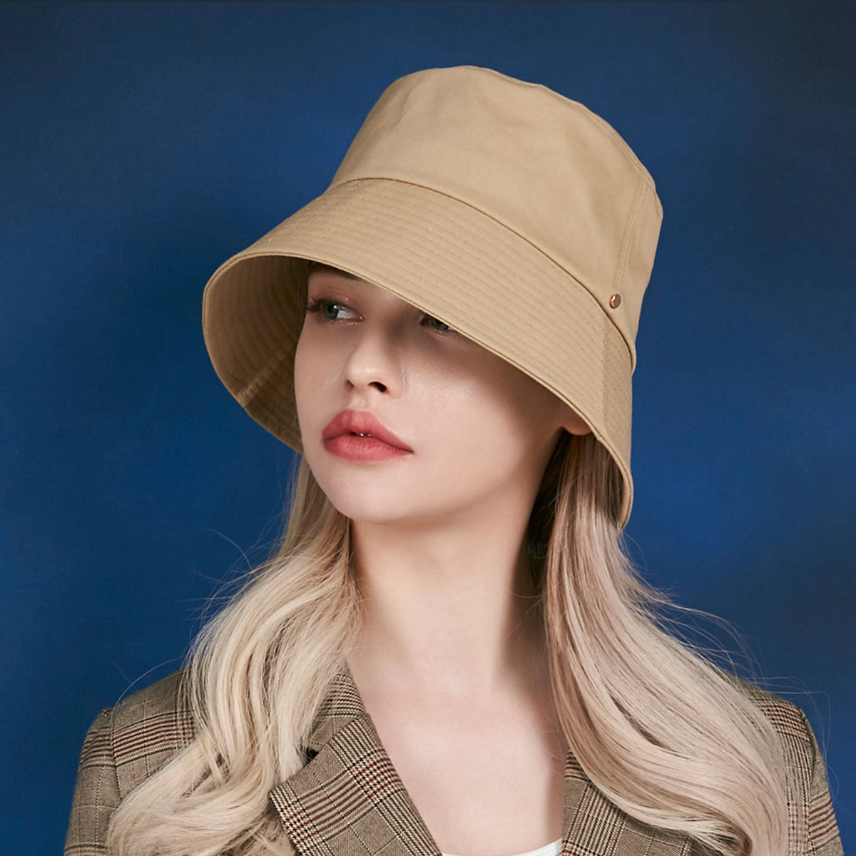 VARZAR - ROSE GOLD RIVER BUCKET HAT BEIGE【VZR4-0012】