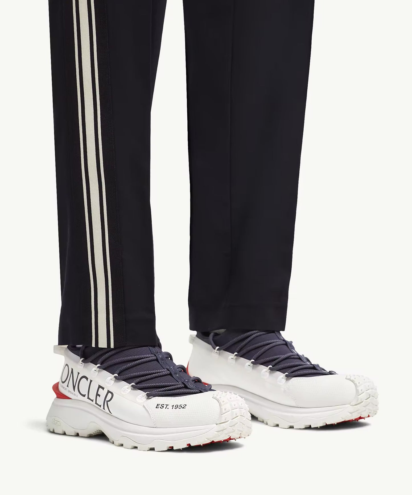MONCLER - TRAILGRIP LITE 2 778 NAVY【4M00160 M3457】