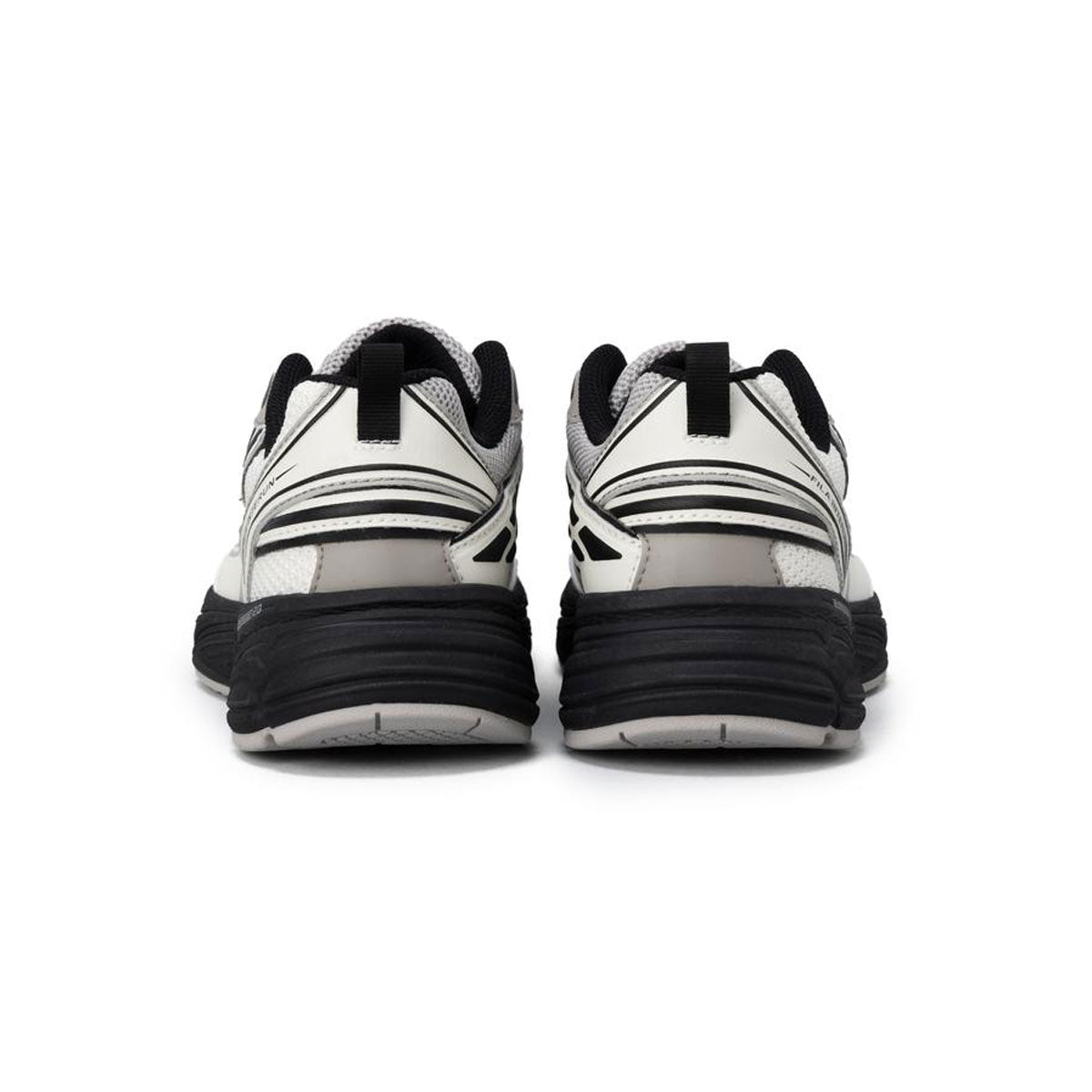 FILA - INTERUN Black / Black / White【1RM02699G-013】