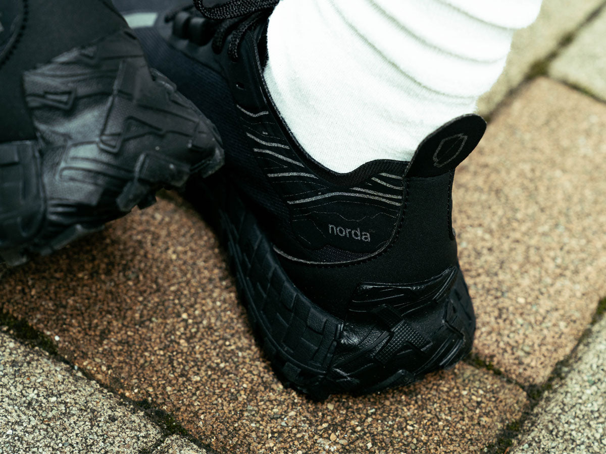 norda ノルダ - MENS NORDA001 スニーカー G+ Stealth Black ステルスブラック