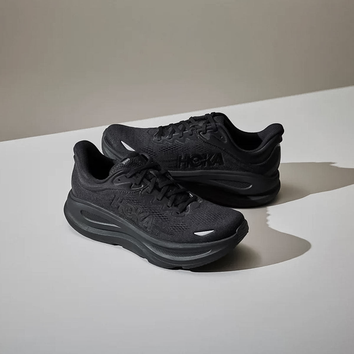 HOKA - BONDI 9 BLACK 【1162012-BBLC】