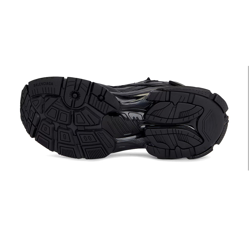 BALENCIAGA - Men's Under Armour® Runner Ripstop Sneaker in Black【813793WRUCU1000】