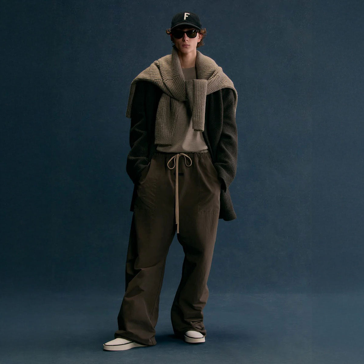 Fear of God ESSENTIALS - TEXTURED NYLON UTILITY PANT BROWN 【130HO244805F】