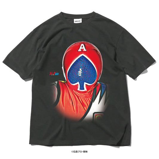【受注予約:12月下旬頃に発送】スーパー戦隊 x HOMEGAME - 1977 スペードエース TEE 【HG250149】