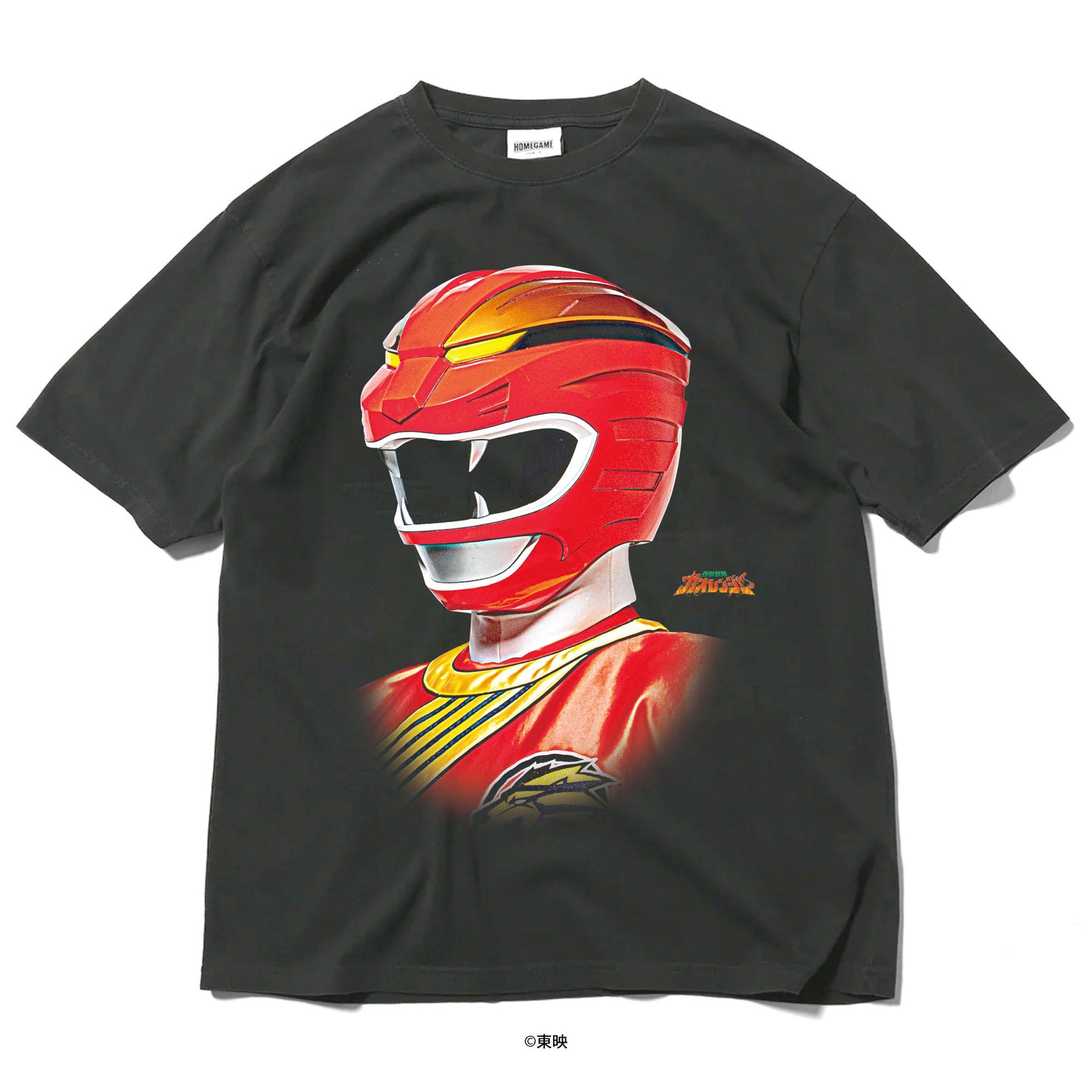 【受注予約:11月上旬頃に発送】スーパー戦隊 x HOMEGAME - 2001 ガオレッド TEE 【HG250172】