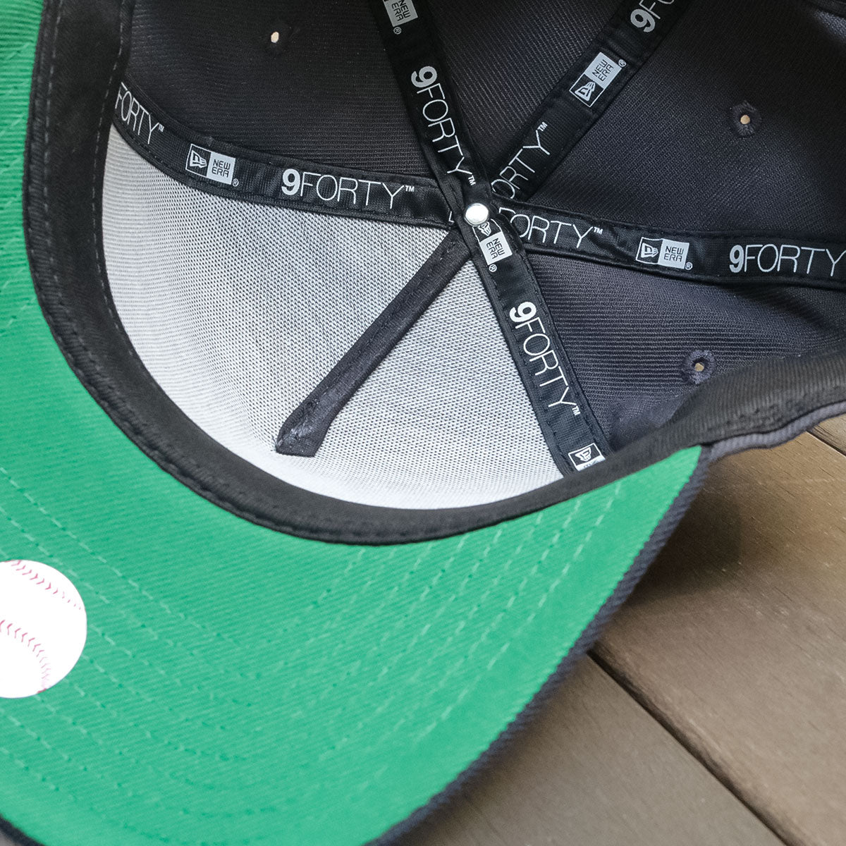 NEW ERA New York Yankees - 9Forty 2024 World Series Dark Pewter/Navy