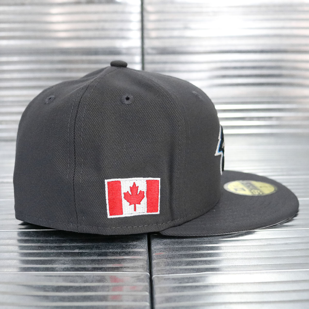 NEW ERA - Toronto Blue Jays Canada Flag Patch 59Fifty Graphite