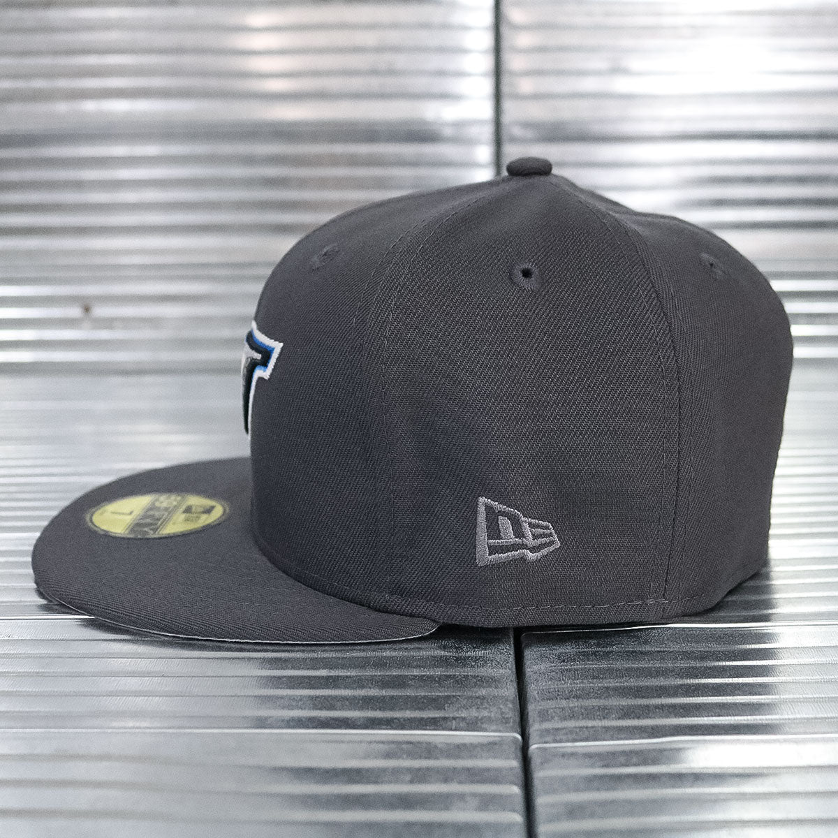 NEW ERA - Toronto Blue Jays Canada Flag Patch 59Fifty Graphite