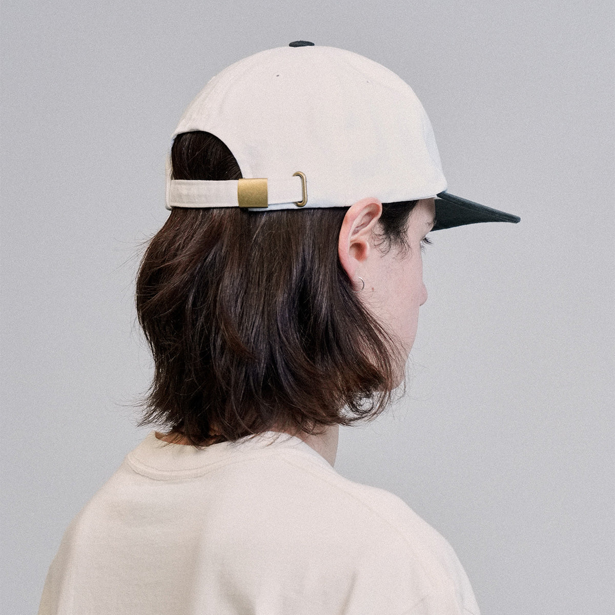 MY NAME IS PETER - 5 PANEL PAPPLE CAP WHITE & CHARCOAL