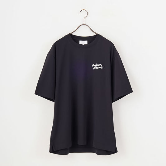 MAISON KITSUNE - HANDWRITING EMBROIDERY OVERSIZE TEE BLACK 【OM00123KJ0119-0197】