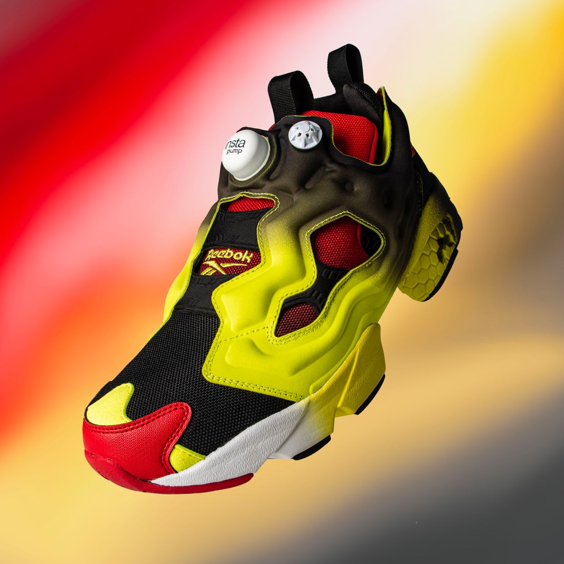 Reebok - INSTAPUMP FURY 94 ベクターレッド 【120529-100230809】