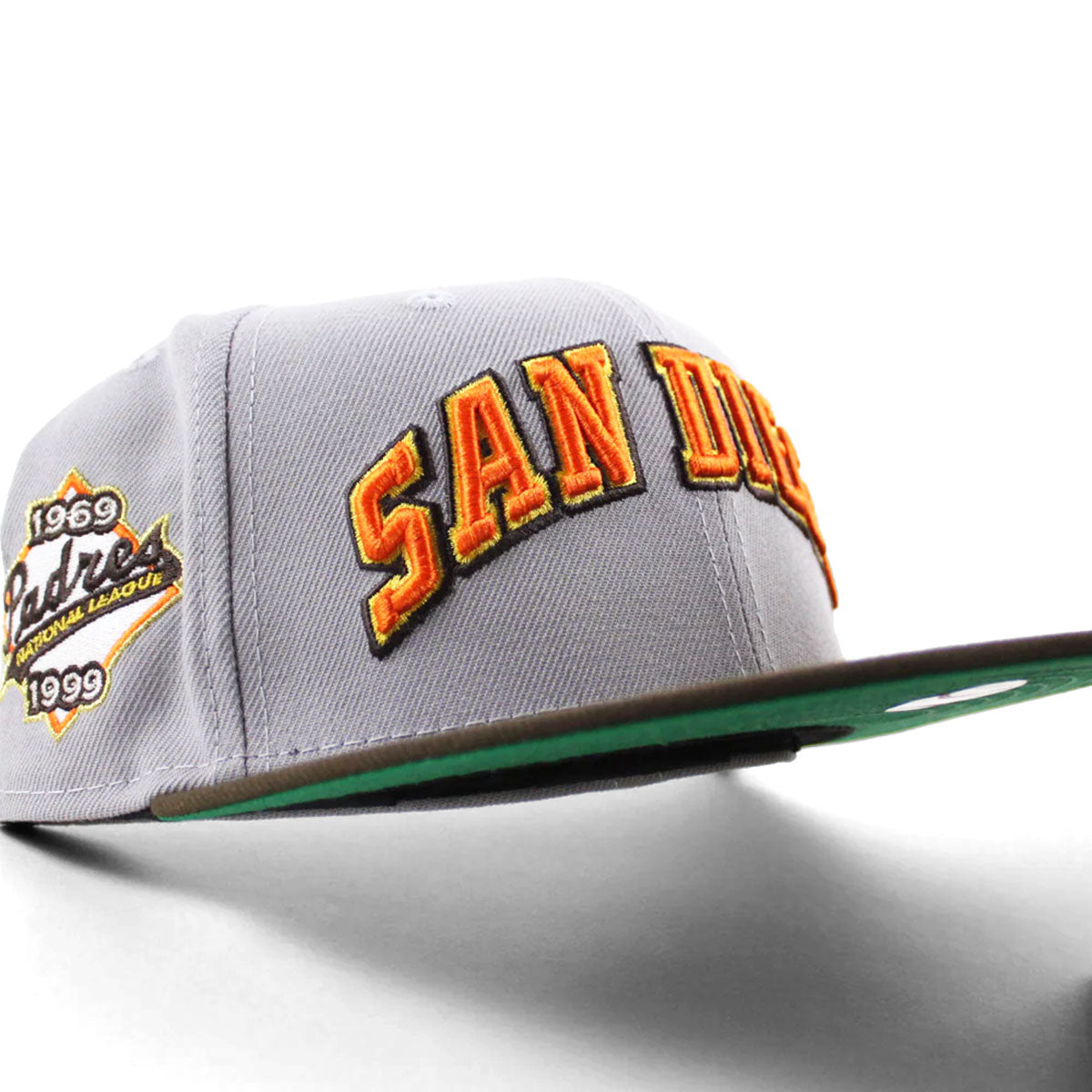 NEW ERA San Diego Padres - 59FIFTY 1969-1999 IL GRAY WALNUT