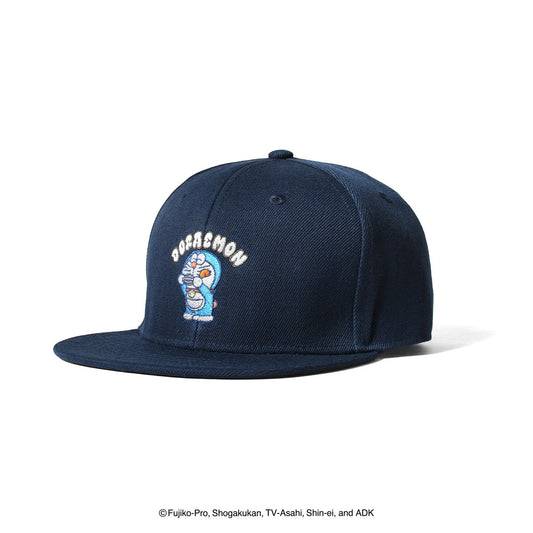 HOMEGAME|ドラえもん - DORAEMON DORAYAKI SNAPBACK CAP NAVY【HG251415】