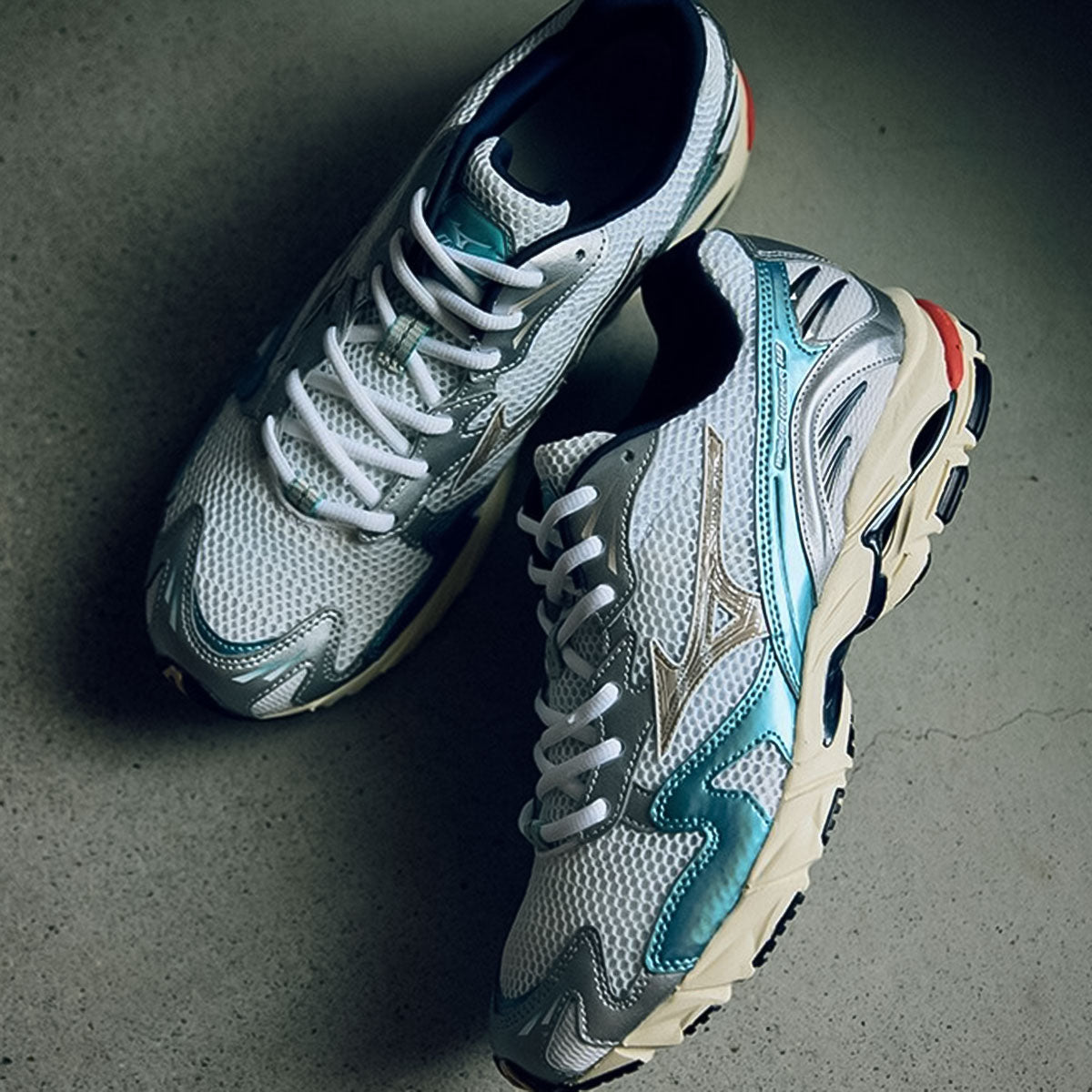 MIZUNO - UNISEX WAVE RIDER 10 WHITE/BEIGE/SKY BLUE 【D1GA243115】