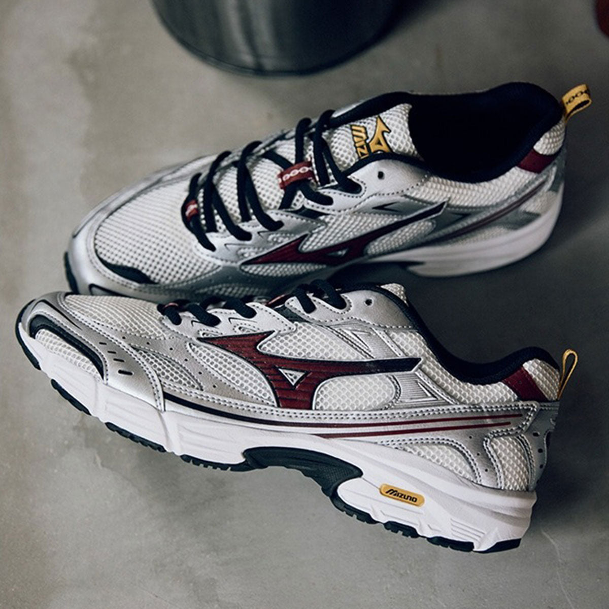 MIZUNO - UNISEX MXR WHITE/BLACK/RED 【D1GA245112】
