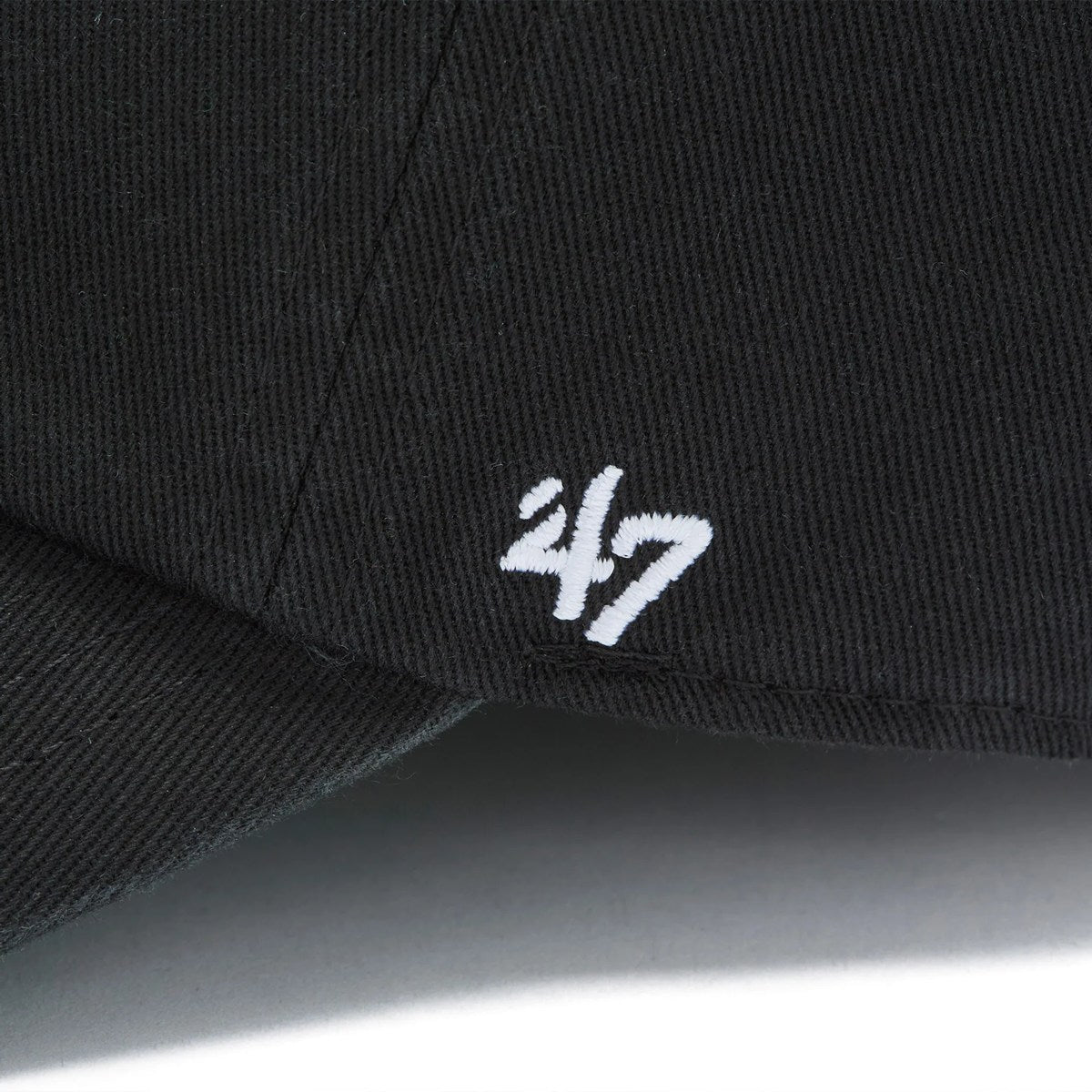 ’47 BRAND New York Yankees - CLEAN UP Icon With Heart BLACK【14858407 47A B-ICONC17GWS-BKB】