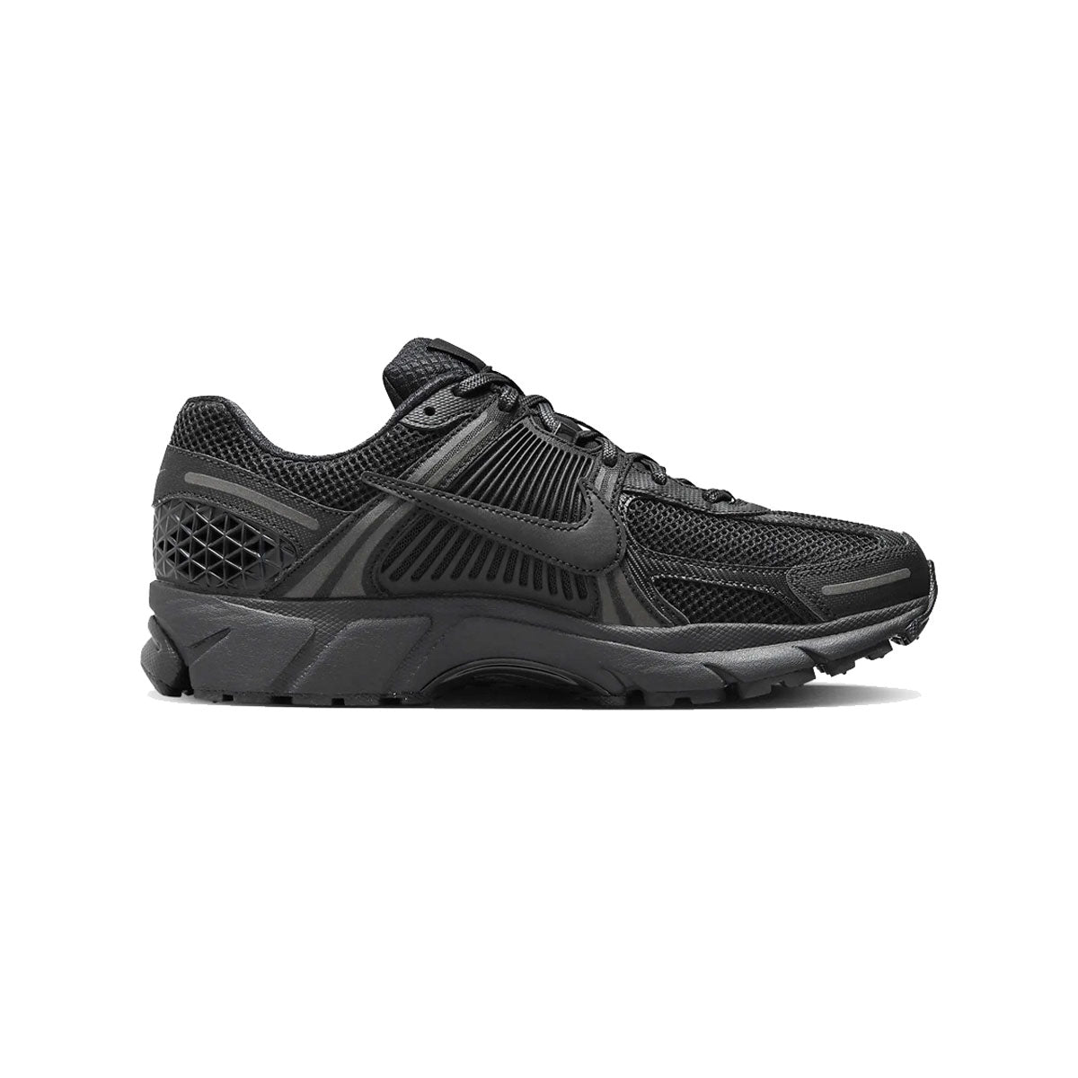 NIKE - UNISEX ZOOM VOMERO 5 BLACK ナイキ ズーム ヴォメロ 5 ブラック【BV1358-003】