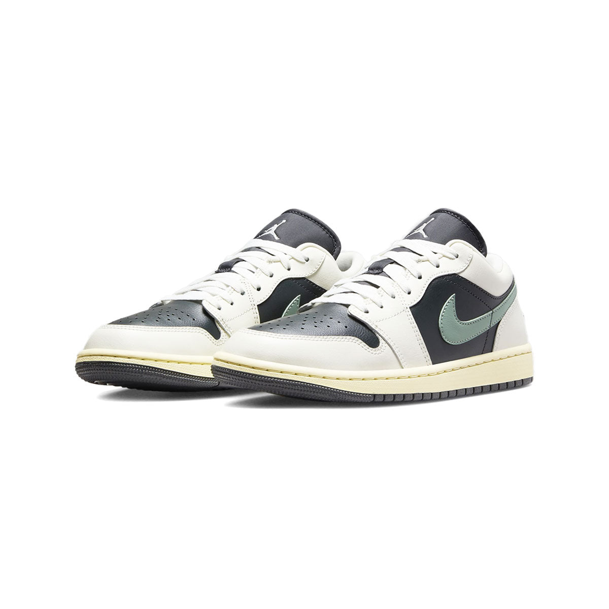 NIKE WMNS Nike Women's Air Jordan 1 Low Jade Smoke Air Jordan 1 Low 