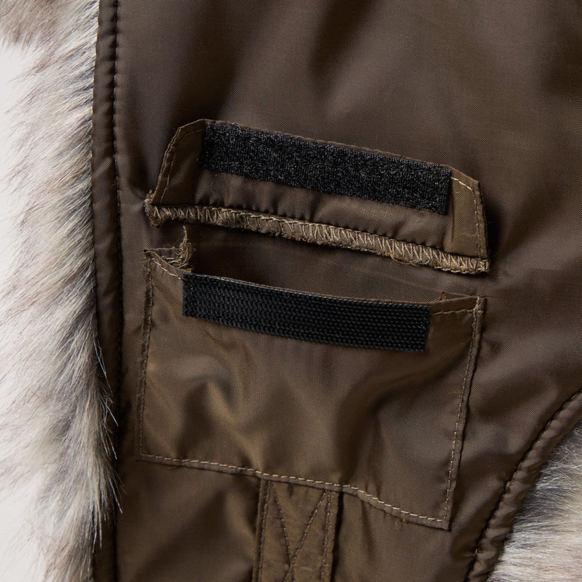 NEW ERA - TRAP2 DOG EAR WATER REPELLEN FUR OLIVE 【14668873】