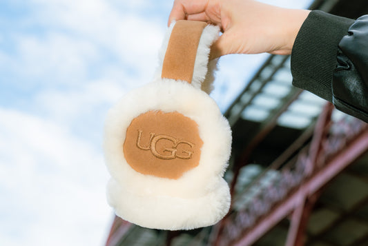 UGGの冬小物コレクションが登場。耳も心もあたたまる新作アイテム。