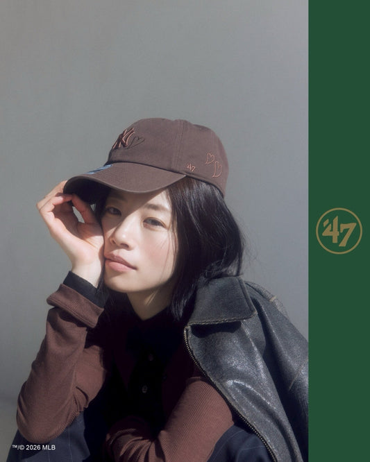 林由香里が提案する、日常になじむMLBキャップ。