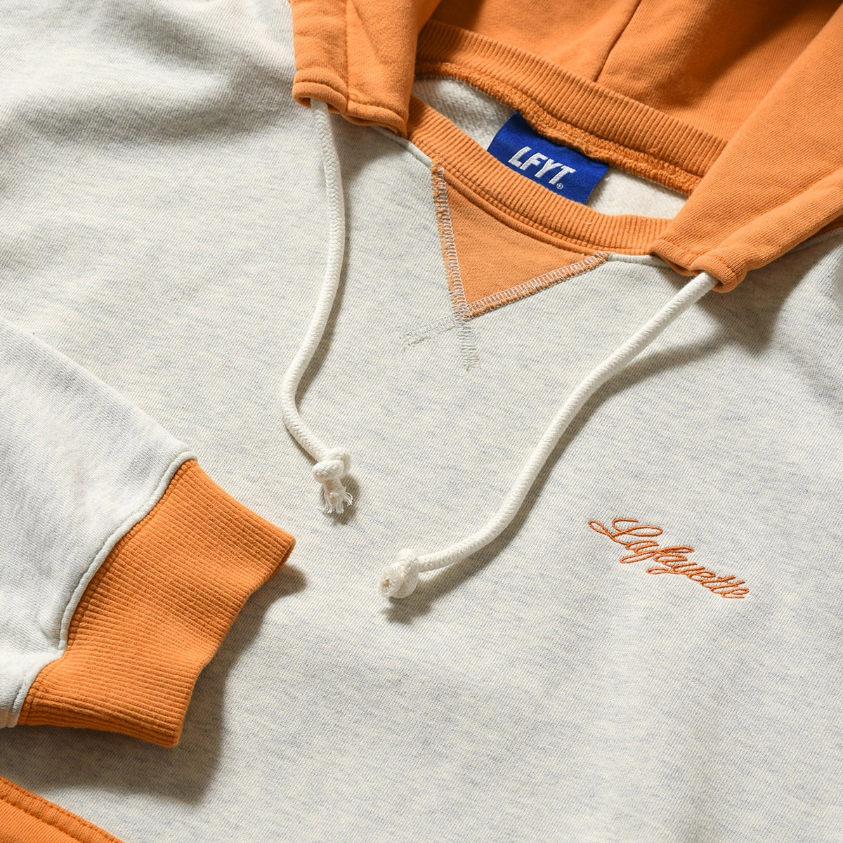 LA250501 RETRO WING HOODIE
