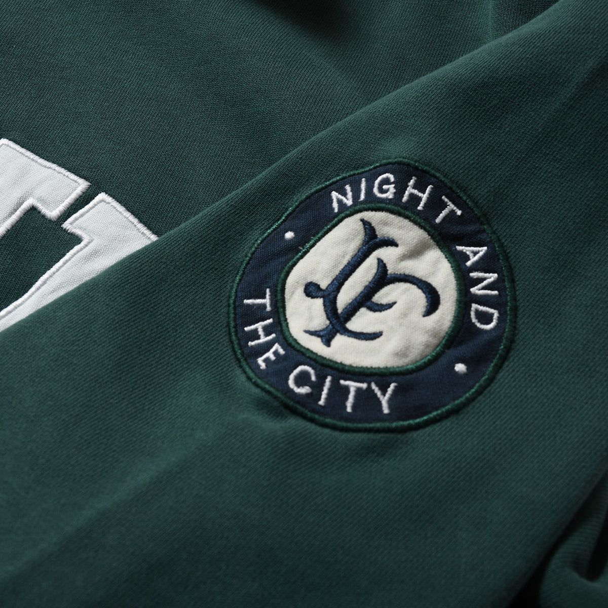 LA250702 ARCH LOGO HALFZIP SWEATSHIRT