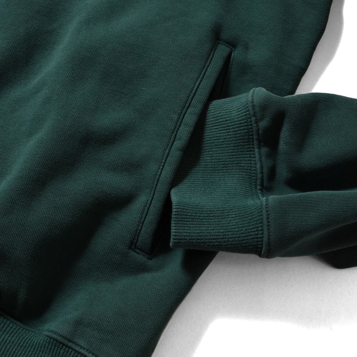 LA250702 ARCH LOGO HALFZIP SWEATSHIRT