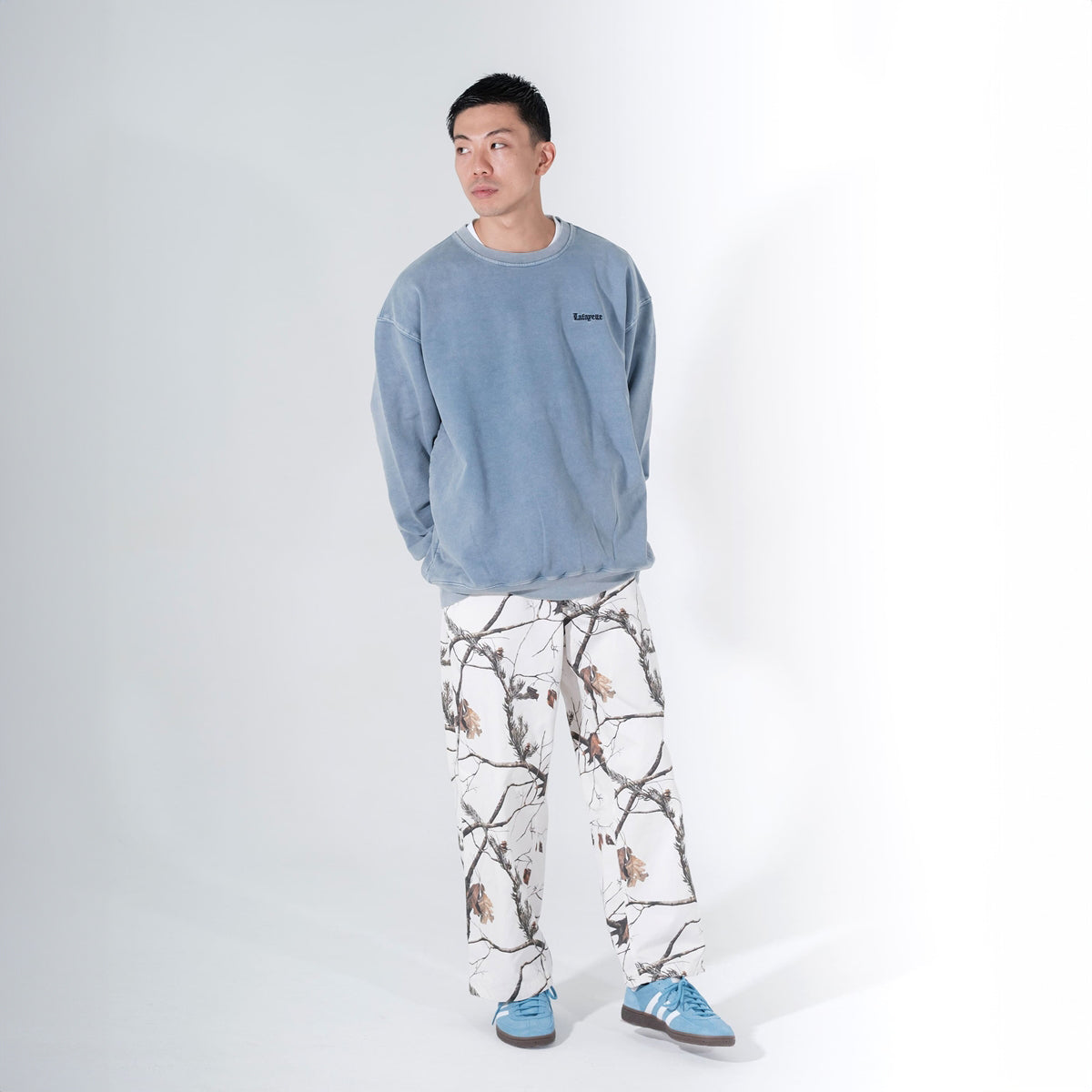 LA250703 OLD ENGLISH PIGMENT CREWSWEAT