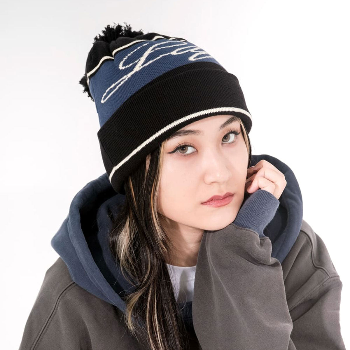 PLAYFIELD POM KNIT CAP【LA251408】
