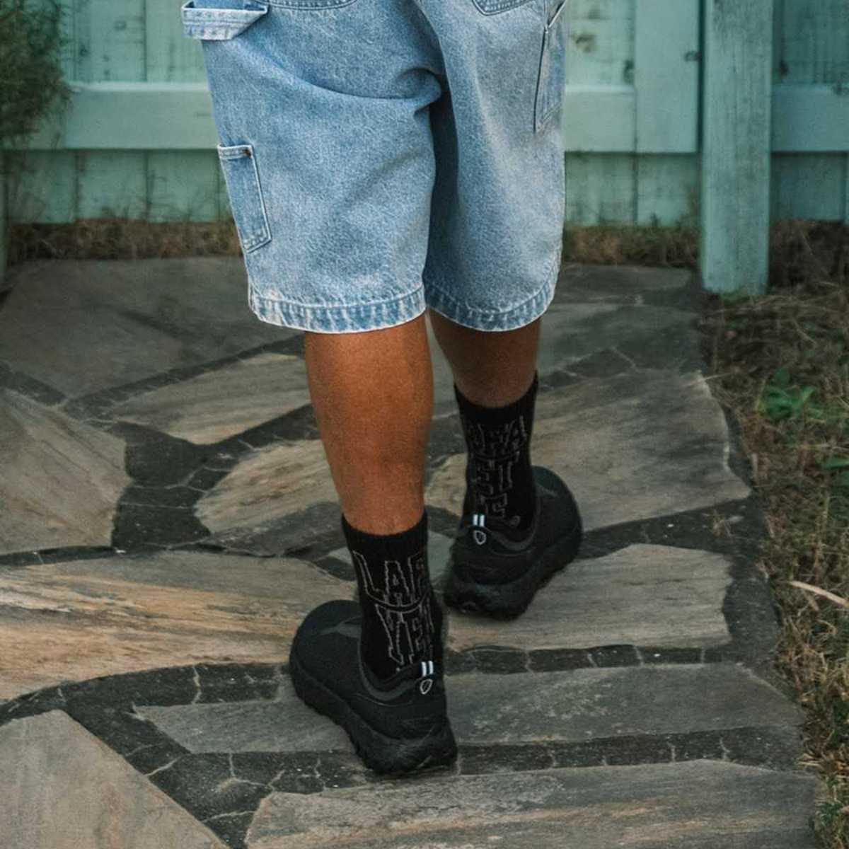 LFYT - LINE BREAK SOCKS【LS262101】