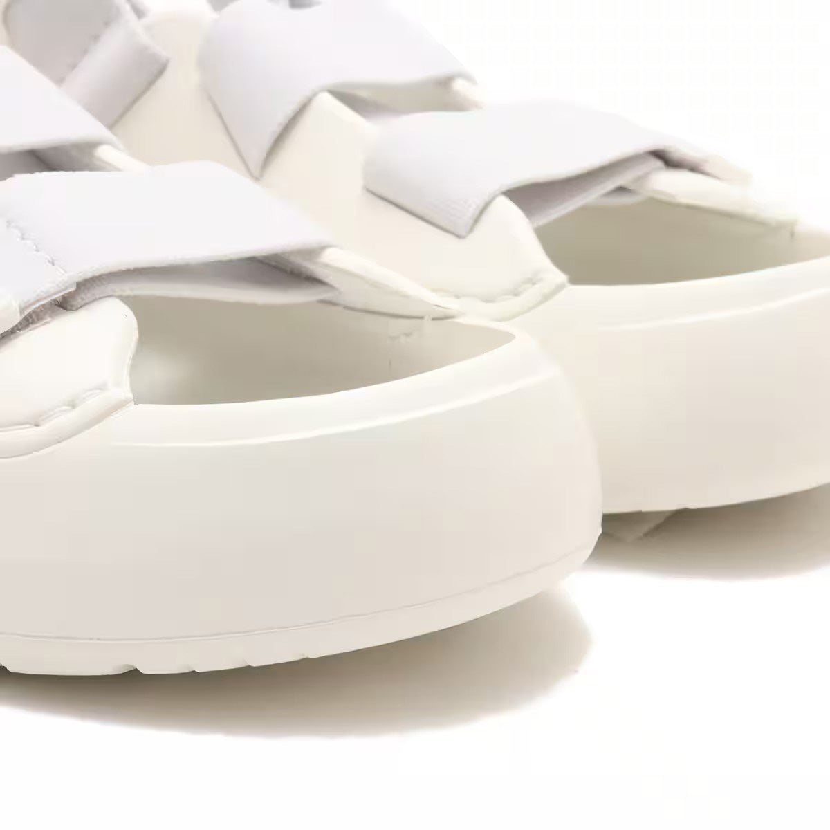 UGG アグ Stratus WHITE【1152686-WHT】