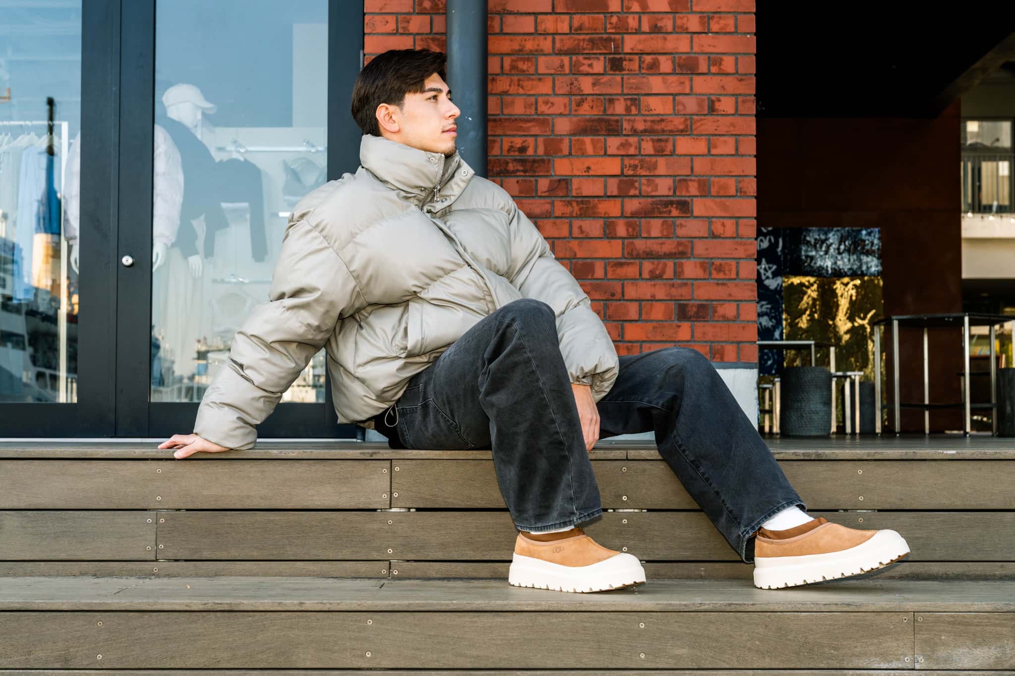 この冬の足元をアップデート。UGGの新作シューズが勢ぞろい。あたたか