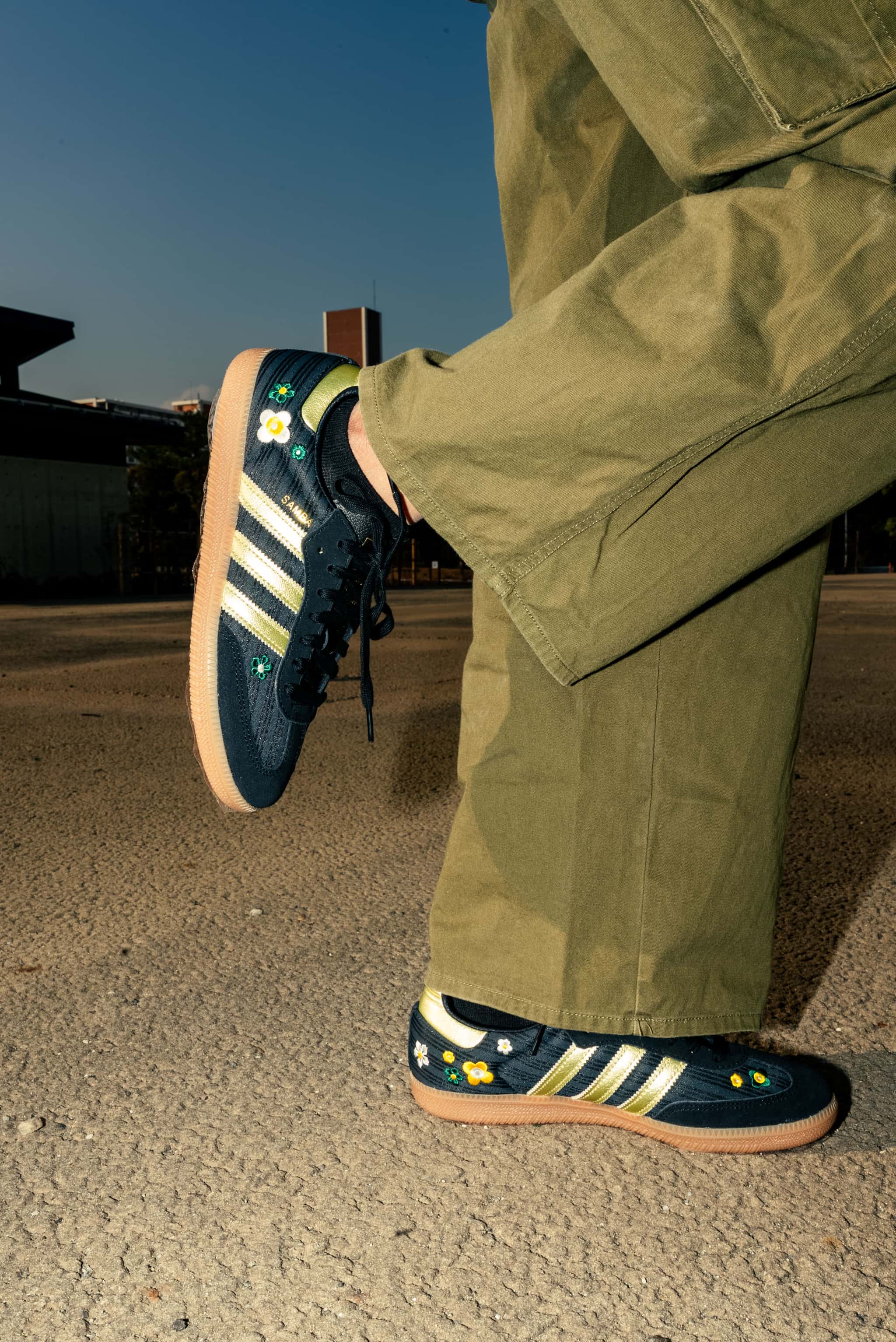 パオローズ　シダン　紫檀　3m  23cm角　シダン　千葉　茨城　潮来　鹿島 adidas 最新スニーカー注目商品 – HOMEGAME TOKYO